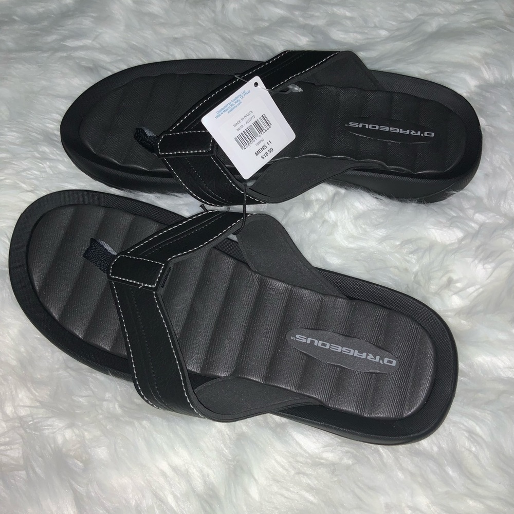 Men’s two-tone black and grey flip flops